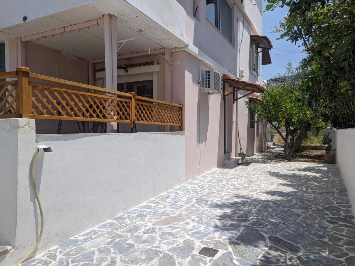 Iliakti Relaxing Seaside Villa Salamina Exterior photo